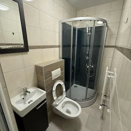 Διαμέρισμα Hotelzimmer Mit Kueche Eigenes Bad Dusche *